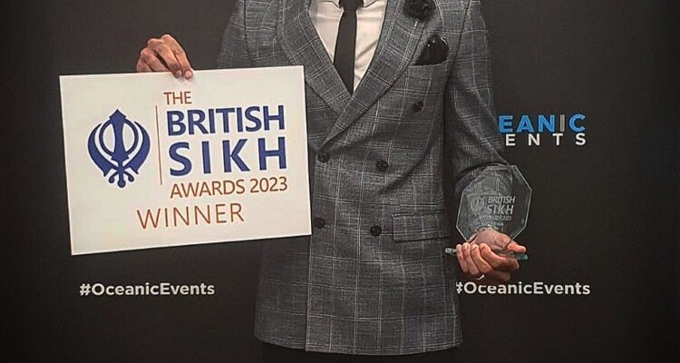 Mr Gill Wins Sikh Spirit of Britain Award